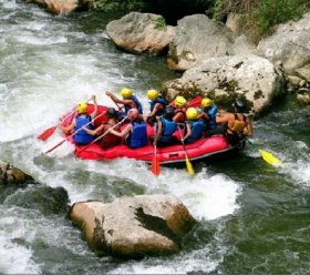 V programu zájezdu je kaňoning a rafting na divoké vodě - není to nebezpečné?